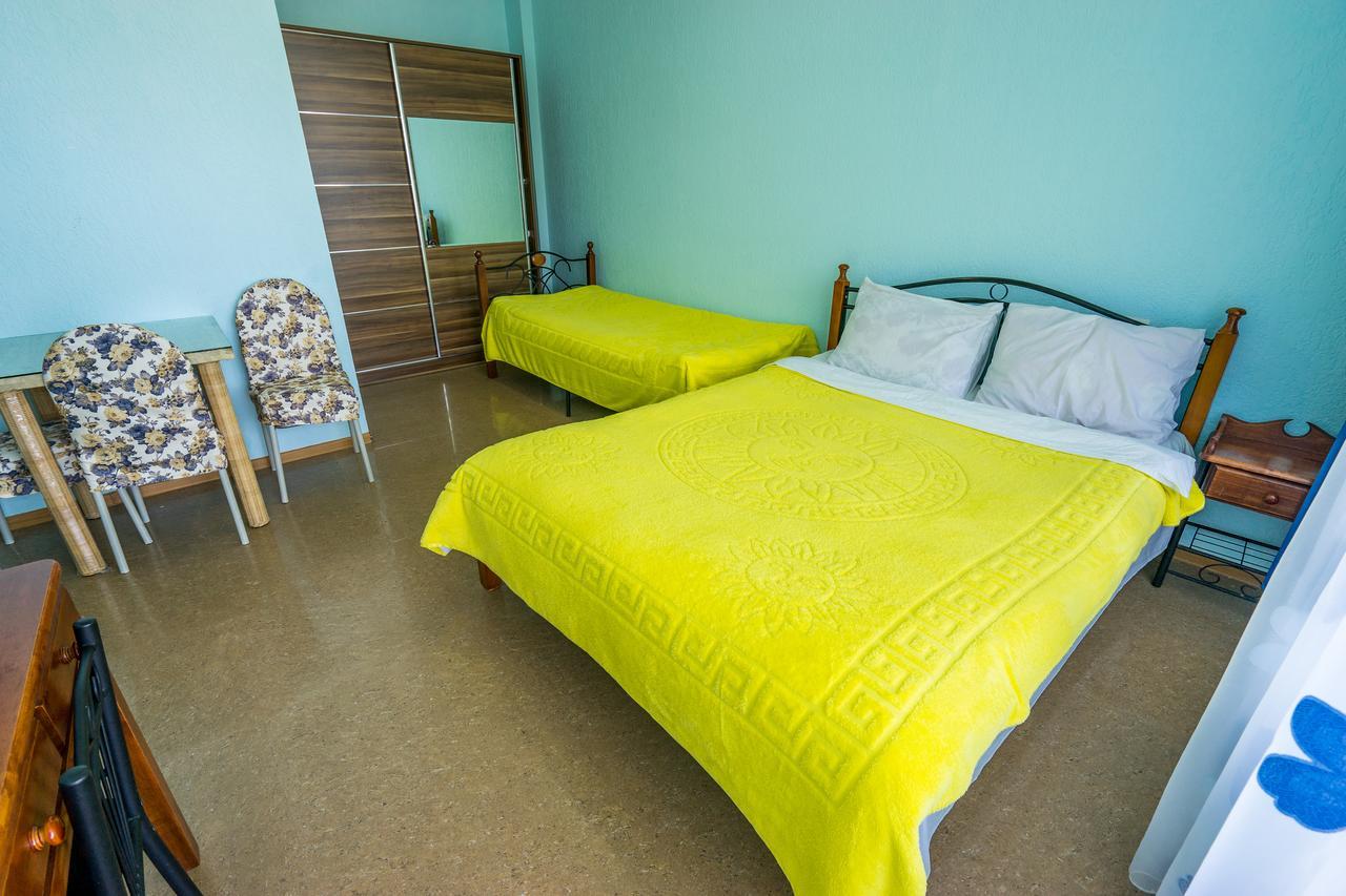 Aniva The Hotel Batoumi Extérieur photo