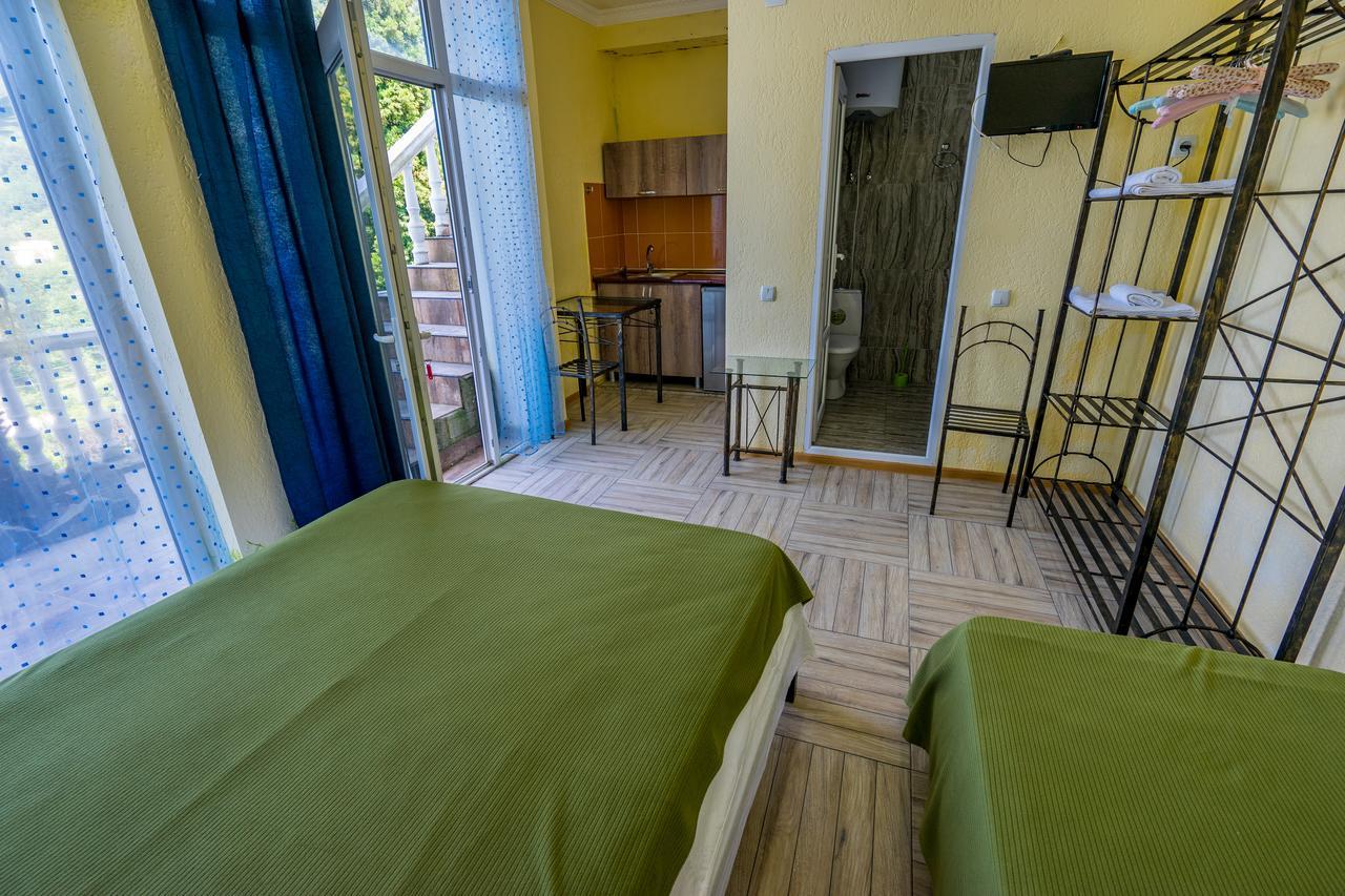 Aniva The Hotel Batoumi Extérieur photo