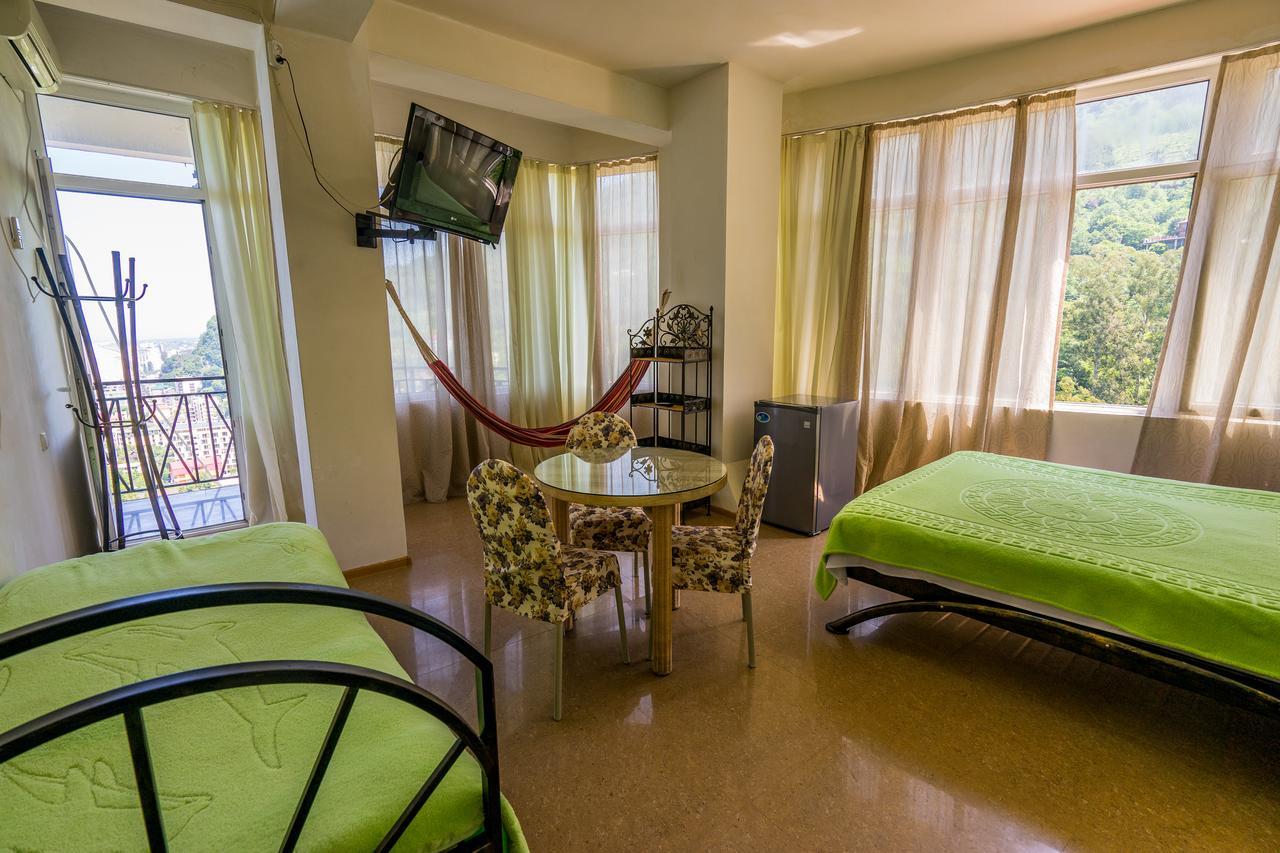 Aniva The Hotel Batoumi Extérieur photo