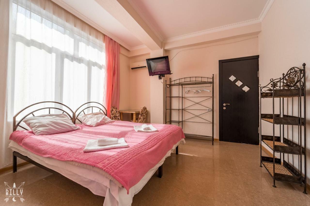Aniva The Hotel Batoumi Extérieur photo