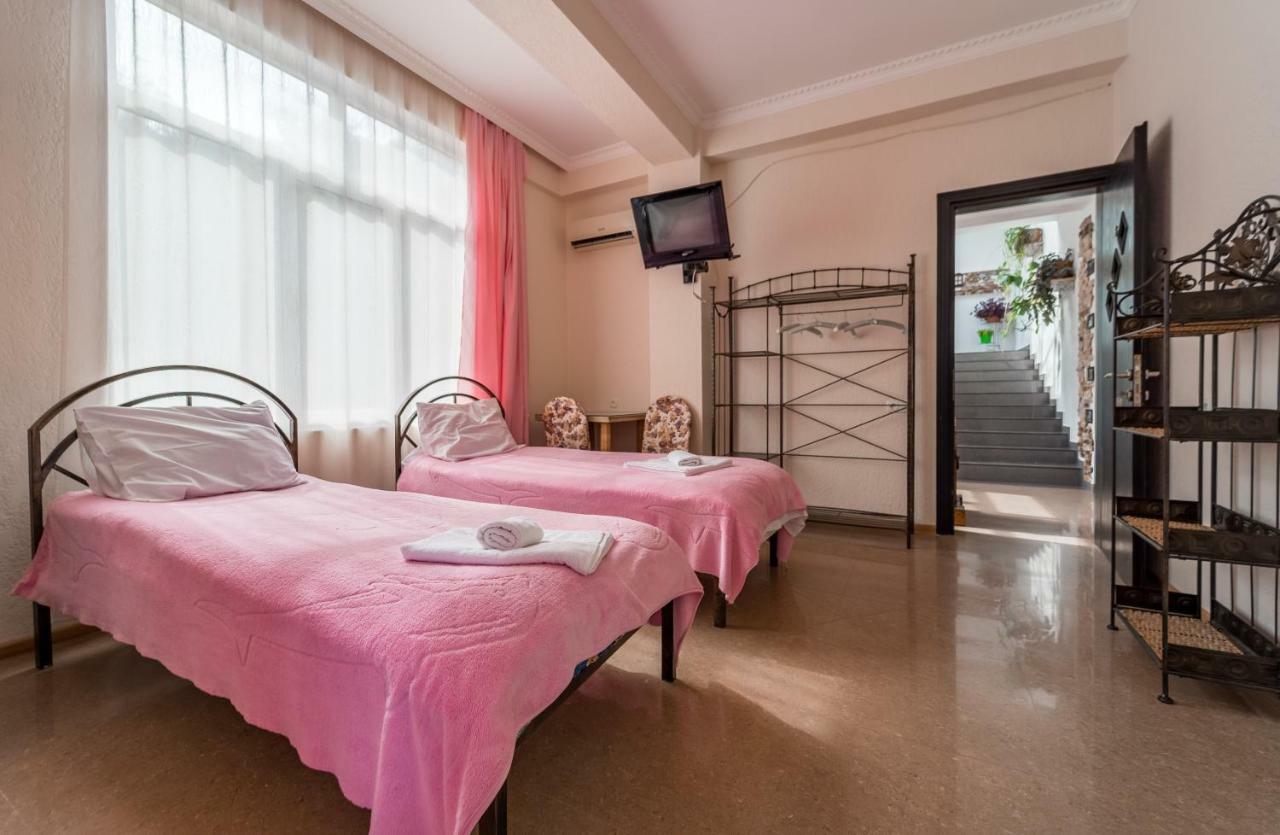 Aniva The Hotel Batoumi Extérieur photo