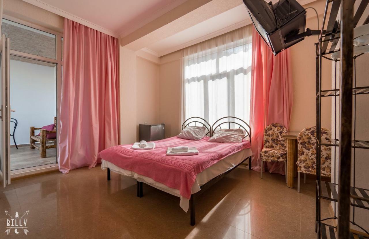 Aniva The Hotel Batoumi Extérieur photo